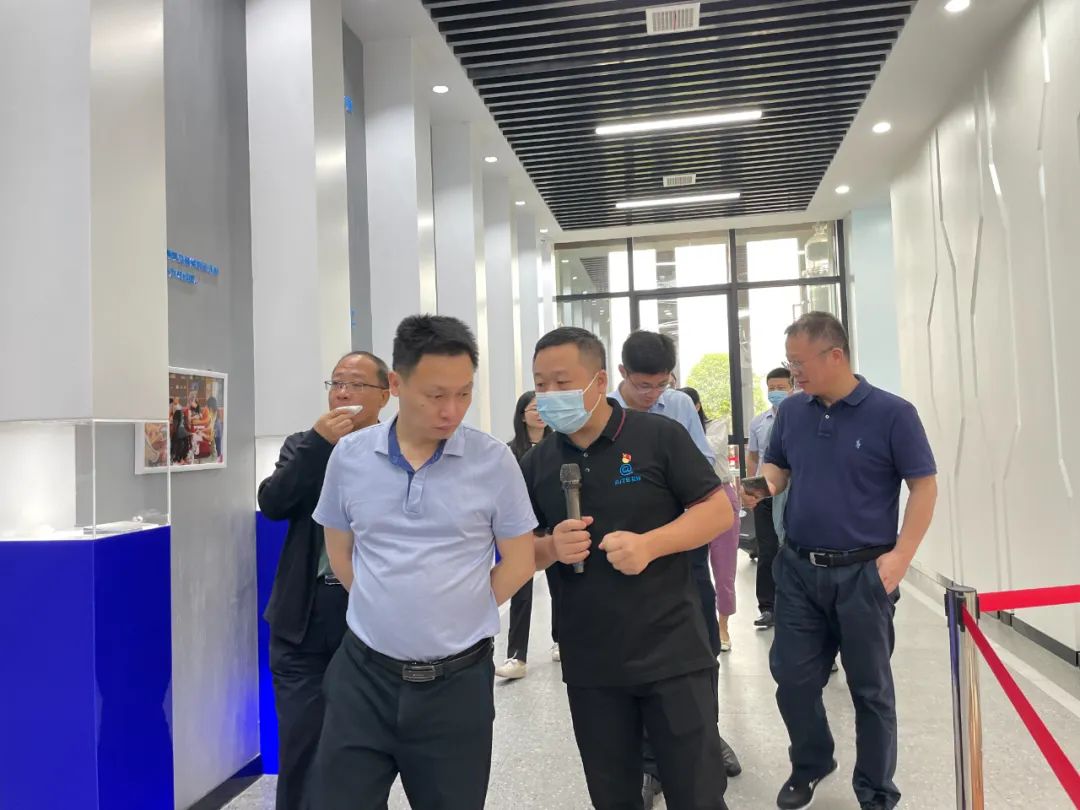 1653096145209974.jpg 51903.jpg